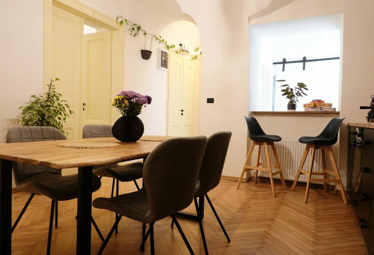The Industrique - 3 Bedroom Apartment Timişoara
