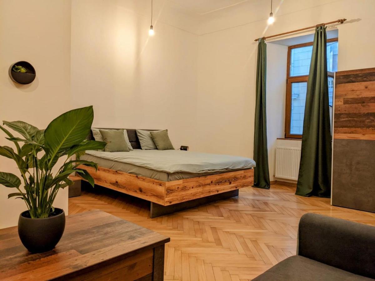 The Industrique - 3 Bedroom * Timisoara