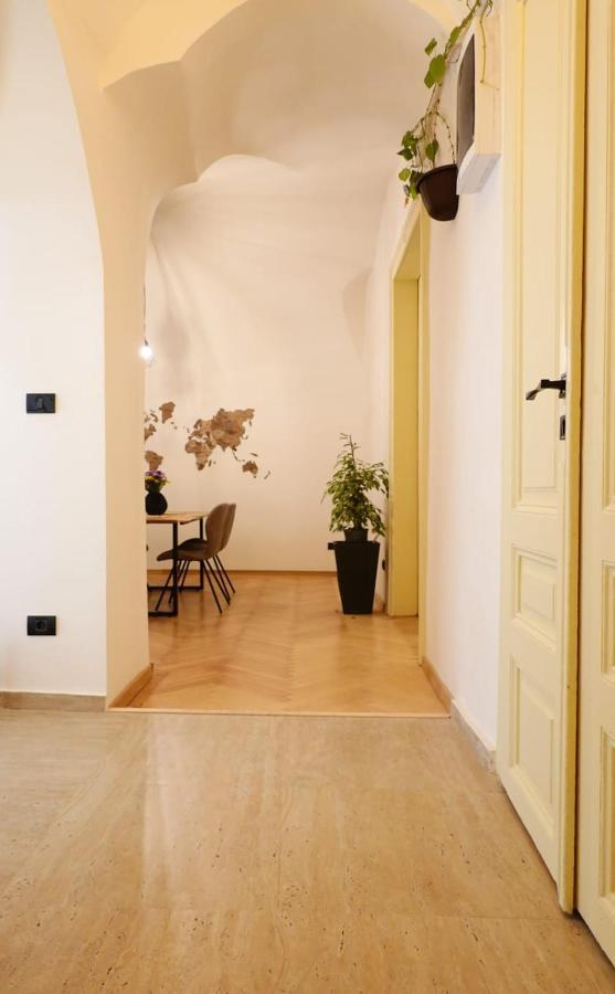 The Industrique - 3 Bedroom * Timisoara
